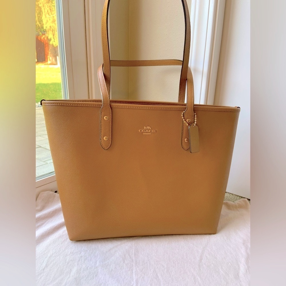 Coach Large Tote in Tan